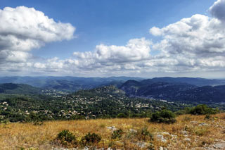 Paysage autour de Saint Jean de Serres - vignes et campagne
